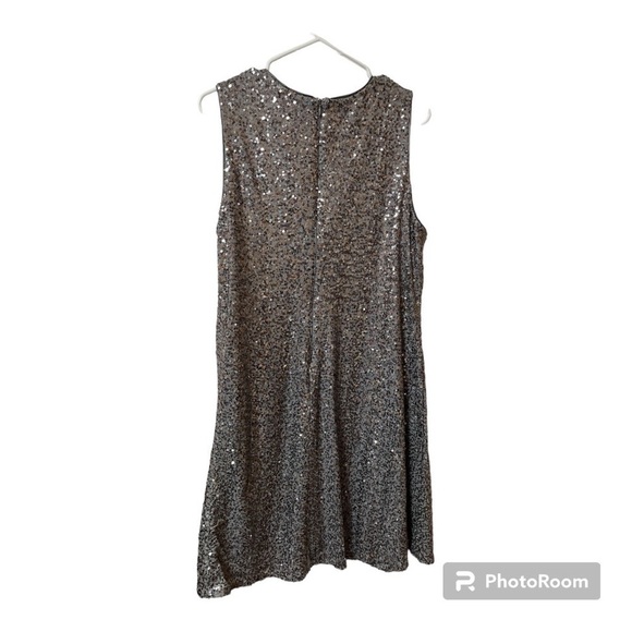 Eliza J Silver Sequin Sheath Dress Size 14W Sleeveless Knee Length - Picture 2 of 4